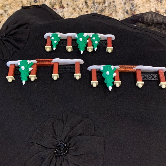 Dept 56, Heritage Village Fences, EUC - Picture 6 of 8